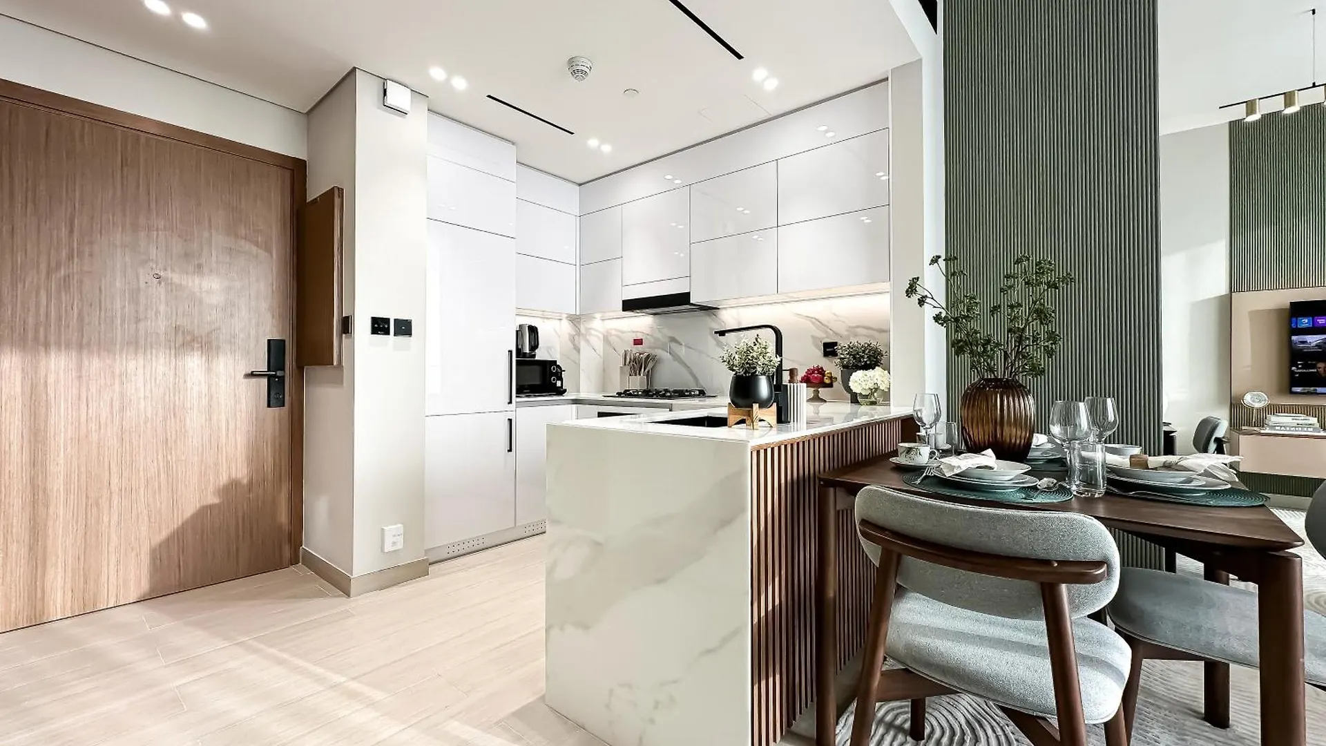 Trophy Luxury Stellar Sky Suites In Jvc With Great Views Dubai Apartment