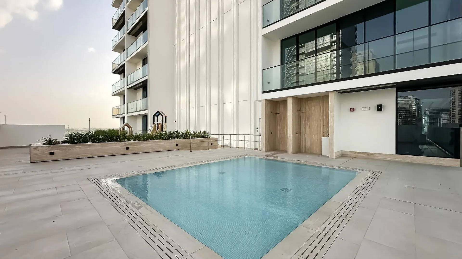Trophy Luxury Stellar Sky Suites In Jvc With Great Views Dubai 0*,  United Arab Emirates