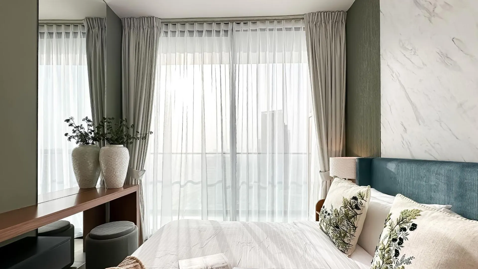 Apartment Trophy Luxury Stellar Sky Suites In Jvc With Great Views Dubai
